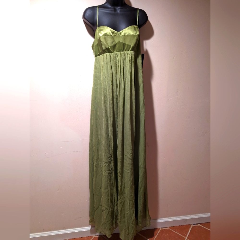 Nwt bcbg green gown size 8 dress